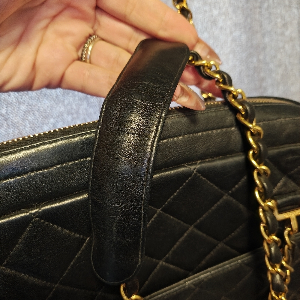 Chanel Black Quilted Dome Bag - Picture 4 of 16